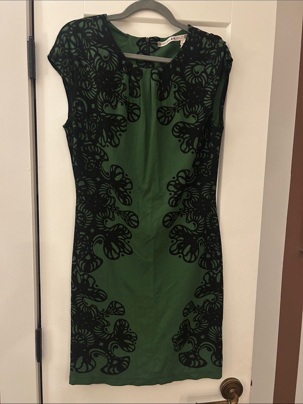 Chelsea & Violet Green Dress with Black Lace-Like Overlay